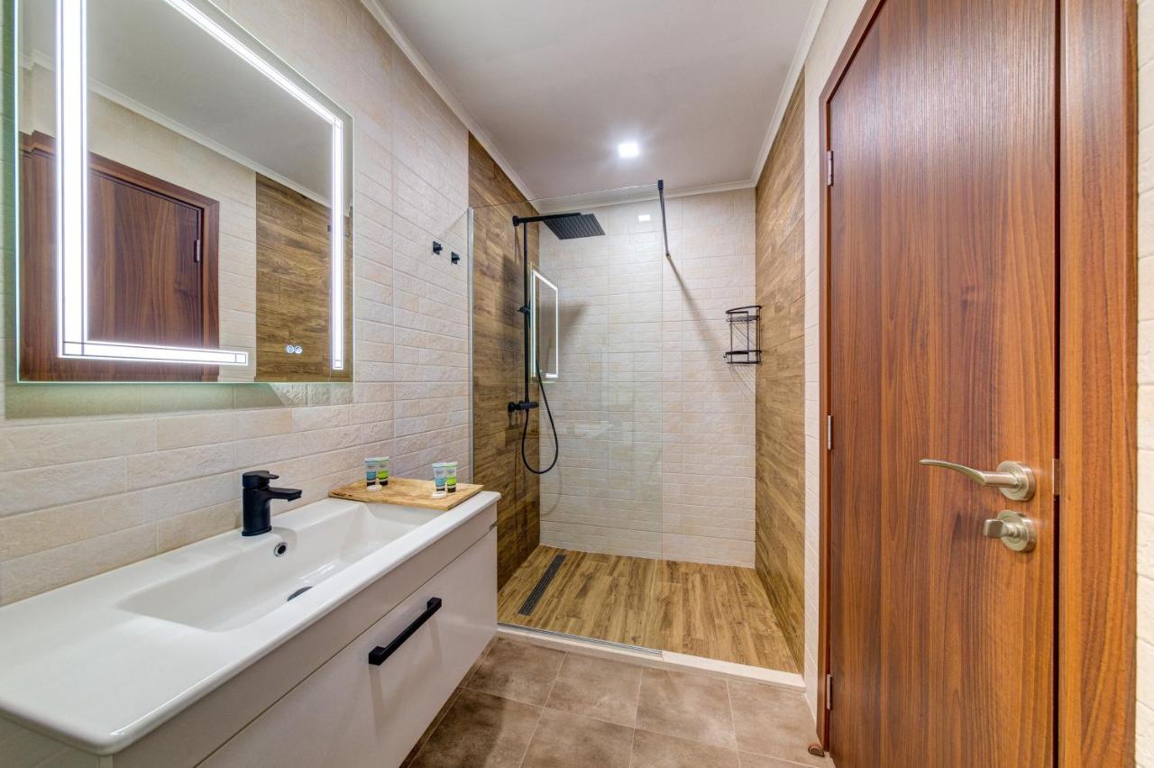 Skyday Penthouse Deluxe At Oak Residence Смолян Экстерьер фото
